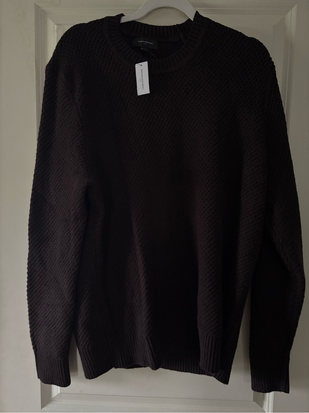 Banana Republic Men’s Textured Crewneck Sweater — Dark Brown